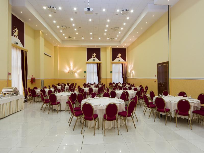 Hotel Zanhotel Centergross 4*